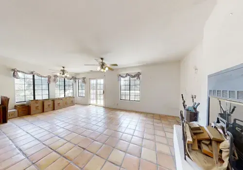 Living room before renovation